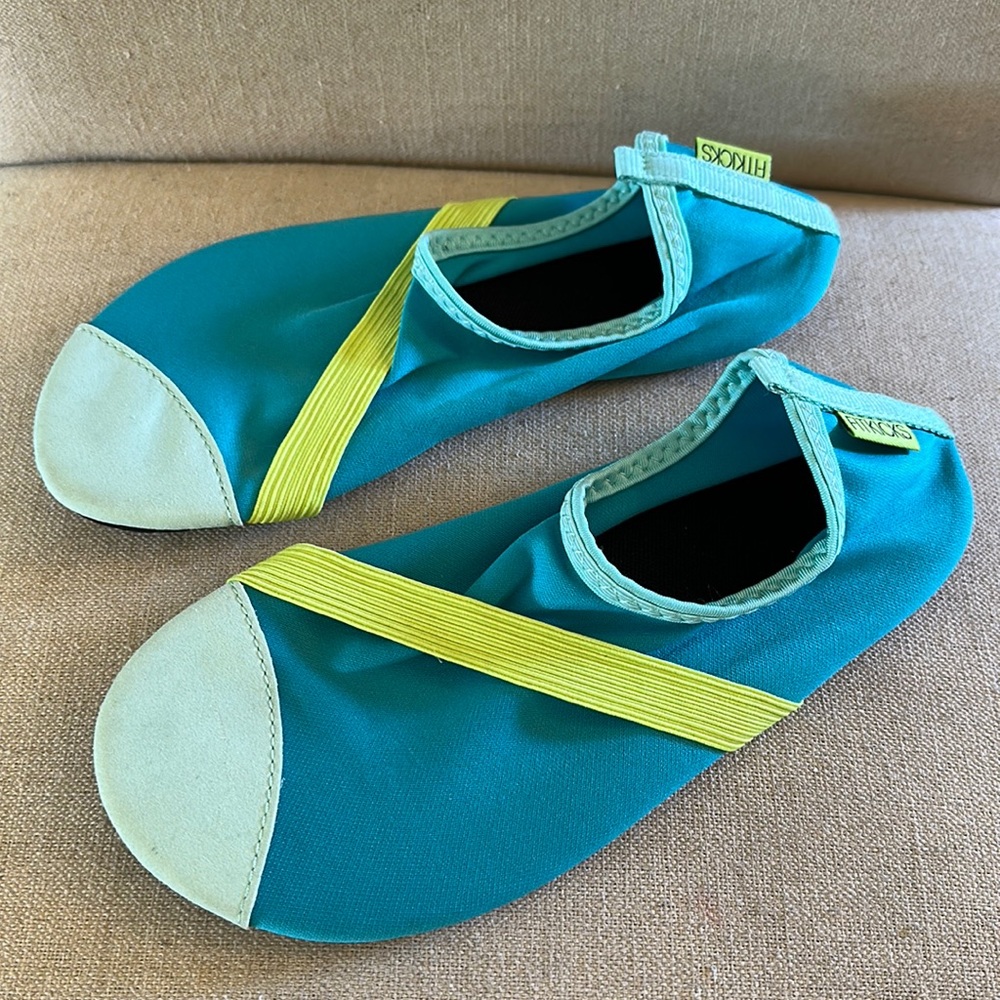 Fitkicks Stretchy Lightweight Activewear Shoes Slippers Blue XS-S